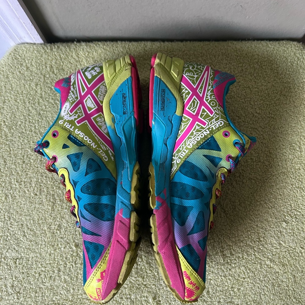 ASICS Gel-Noosa TrI 9 Women's Blue and Pink Athletic Shoes - Picture 10 of 11